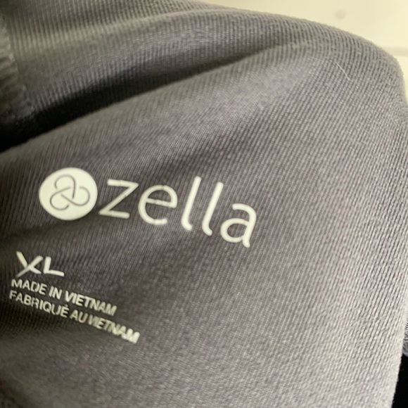 Zella | Grey with Ivory Mesh Detail Crop Legging - Picture 3 of 6